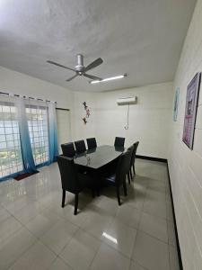 Villa Sapphire by Blue Robin - Private Taiping Villa 20pax River & Waterfall