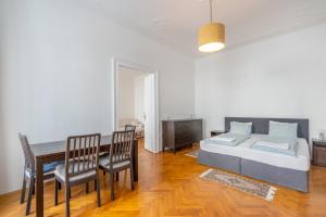 Old town apartment in city centre with 2 bedrooms