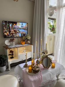 Blush De Paris I Design Stay in Gurgaon