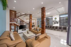 6BR Villa Private Cinema Pool Billiard BBQ