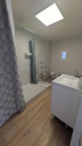 Studio indépendant, au calme avec parking privé