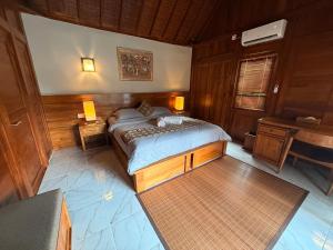 Bale Bali Wooden House