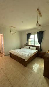 Modern apartment al hail south