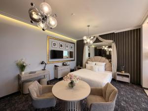 Hotel Luxor