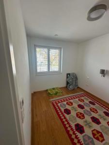 E105 Home