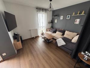 Appartement moderne, calme, 2 chambres & parking