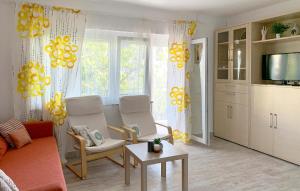 2 Bedroom Nice Apartment In Krk