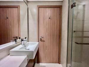 Mahenti - Contemporary Studio Living in Meydan