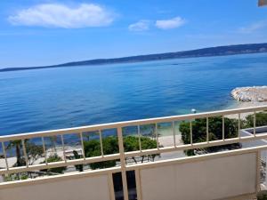 Apartman ll s pogledom- odmor za dušu i tjelo između Splita i Trogira-Dalmacija