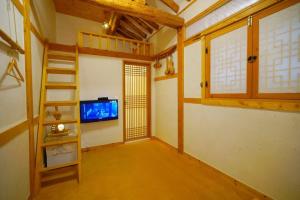 Bakgane Hanok