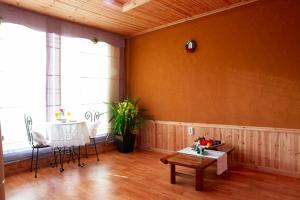 Buan Solseom House Pension