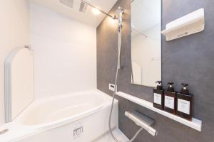 135t J HOUSE