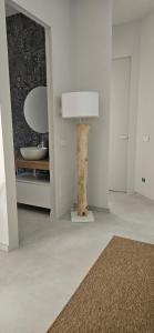 Nuovo appartamento moderno con parcheggio, a 200m dal mare, aria condizionata