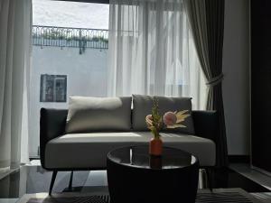 Aqua Hotel and Apartment