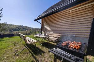 Czarujący Dom z Ogrodem i Widokiem na Góry by Noclegi Renters
