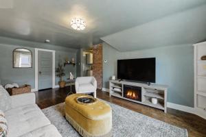 Cottagecore by the Shore