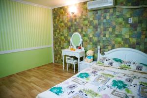 Buan Floor Pension