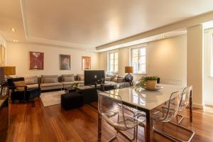 Exclusive Chiado Deluxe, elegant & spacious 3 BR