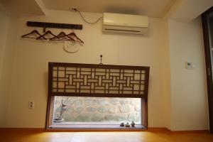 Jeonju Seongsim Hanok Stay Pension