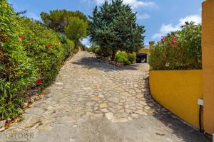 Empedrola Villa Inftour