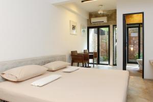 Stay-in male Caretaker- Rooftop Dipping Pool House