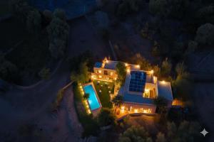 Villa bord du lac takerkoust marrakech , 9 Suites de Luxe & événementiel
