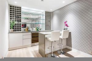 Ultra Luxury Pavilion Mews 4 Bed House