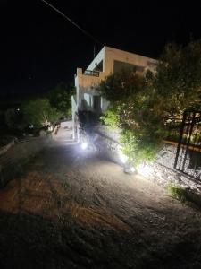Velania House 1