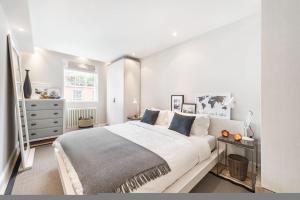 Pavilion Road Mews House - 4 bed