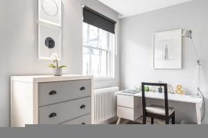 Pavilion Road Mews House - 4 bed
