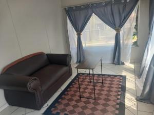 90 Degrees Guest House Emalahleni