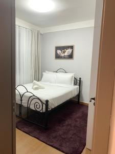 EM Homes Modern 1-Bedroom Apartment with Pool 15 Minutes from JKIA Airport