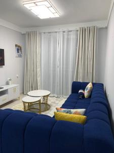 EM Homes Modern 1-Bedroom Apartment with Pool 15 Minutes from JKIA Airport