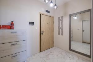 River View 1-Bedroom Apartment