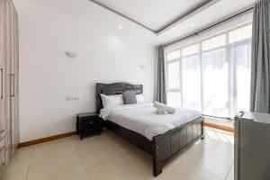 J and J Suites - Aramis