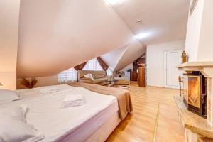 Alpine Style Studio in The Castle