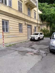 Charming 2-Bedroom Apartment in the Heart of Genova