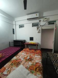 Astha paying guest and dormitory
