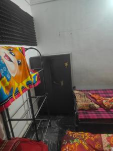 Astha paying guest and dormitory