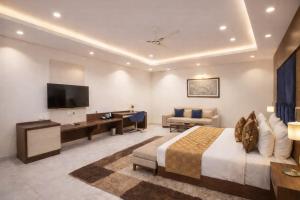 Hotel The Lavish Lodge