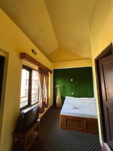 Berg House Cafe and Hotel