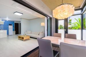 Jeju Aewol Hongsland Pension