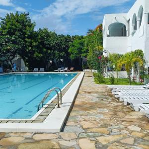 Summer comforts Malindi