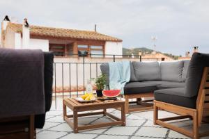 LETS HOLIDAYS CENTRIC HOUSE with PARKING