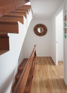 LETS HOLIDAYS CENTRIC HOUSE with PARKING