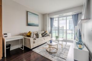Modern Downtown Apartment