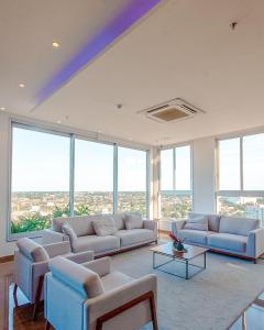 Civis Alpha Sky Studio 15A - Pool and Gym