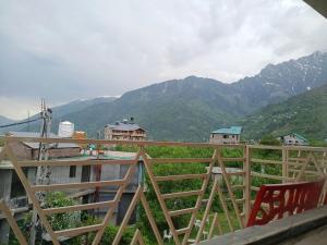 Snow Range Cottages