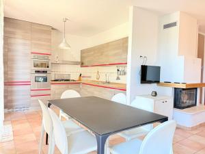 C018 - Camerano, trilocale con giardino e parcheggio