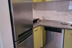 Aerodrom District 1-Bed Apt Sleeps 2 with Parking